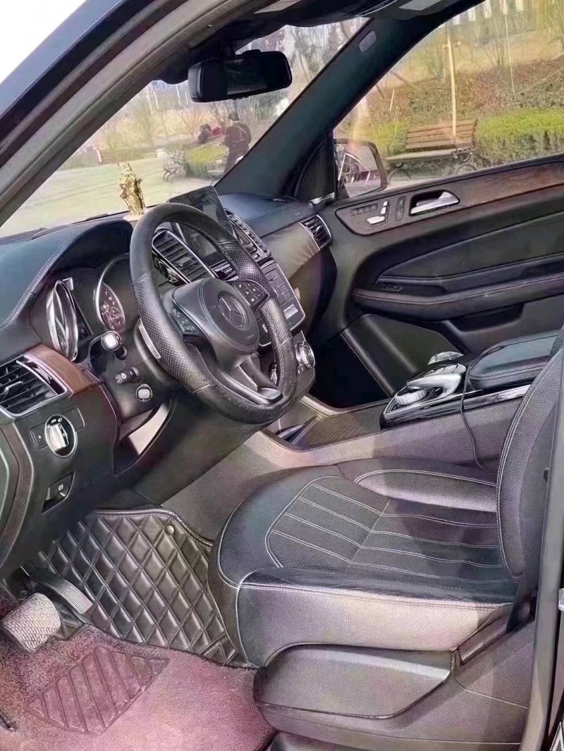 北京19年奔驰GLS3