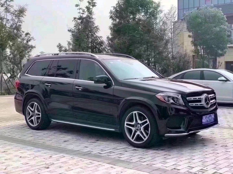 北京19年奔驰GLS2