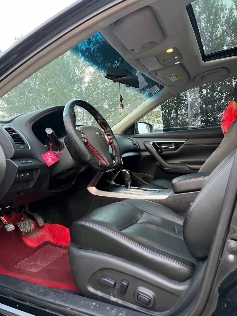 北京17年日产天籁4