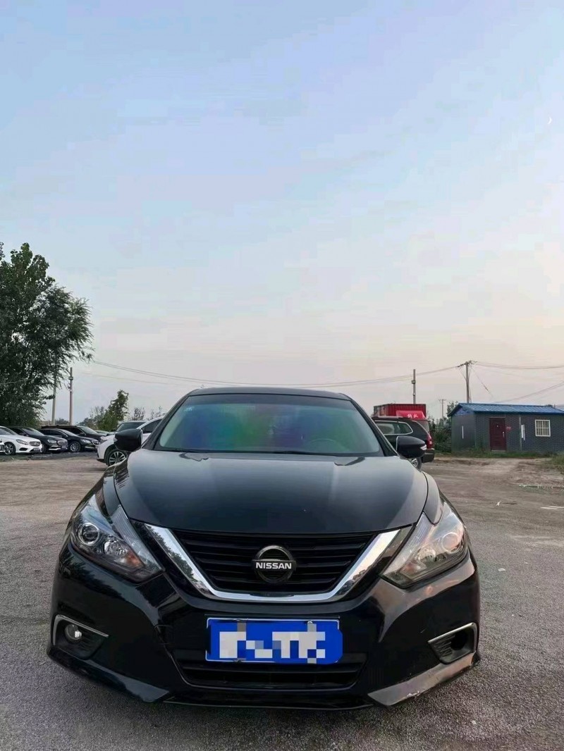 北京17年日产天籁1