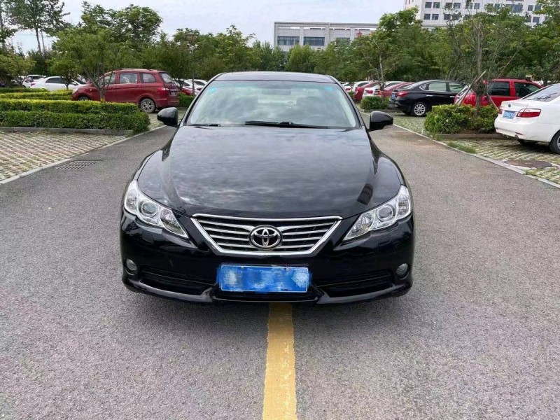 潍坊12年丰田锐志1