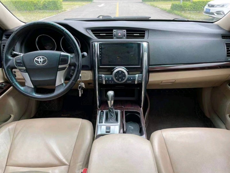 潍坊12年丰田锐志5