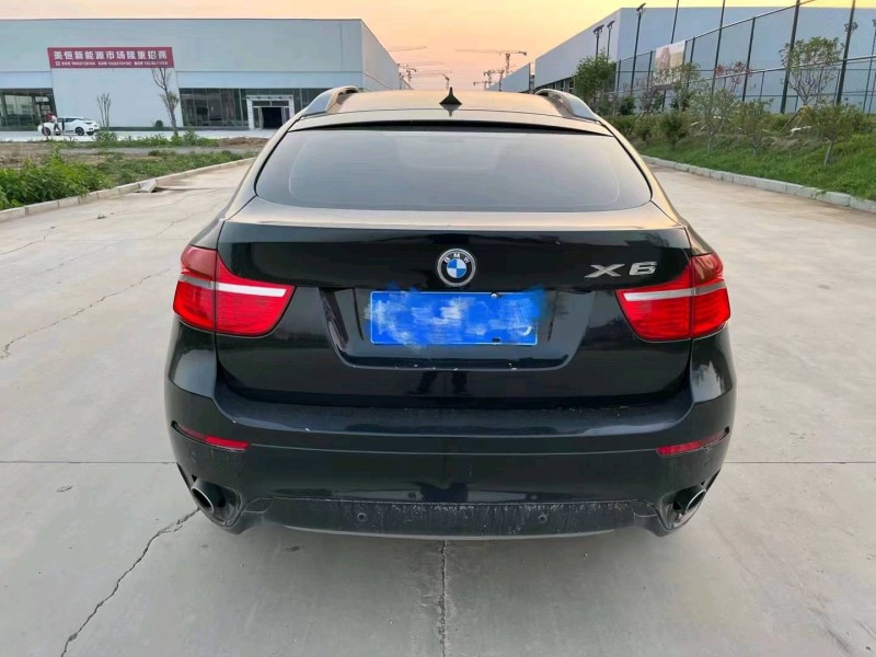 济宁09年宝马X69