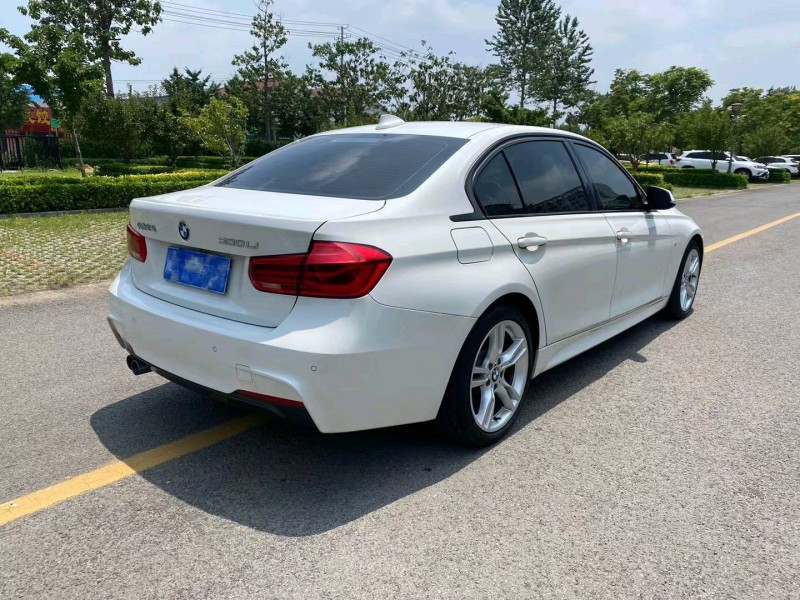 潍坊17年宝马3系8