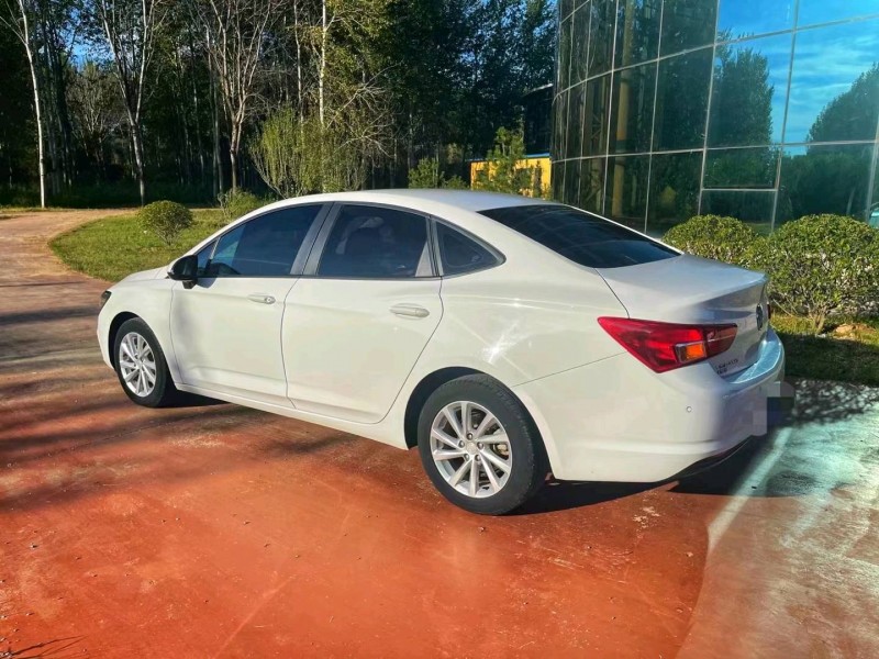 烟台19年别克威朗4