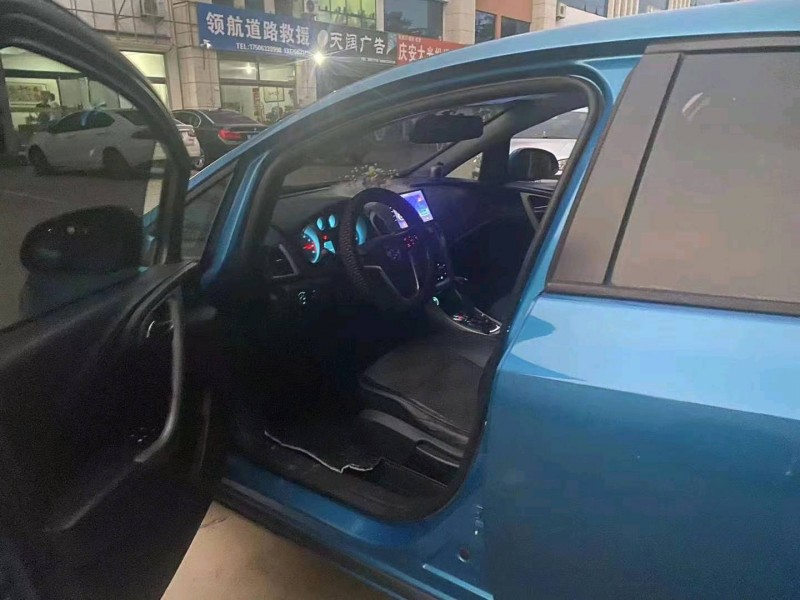 东营11年别克英朗3