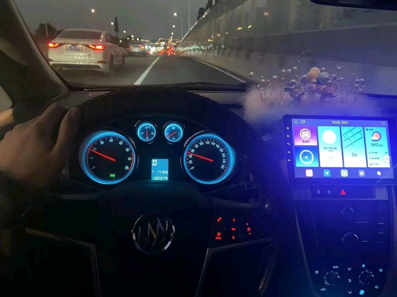 东营11年别克英朗5