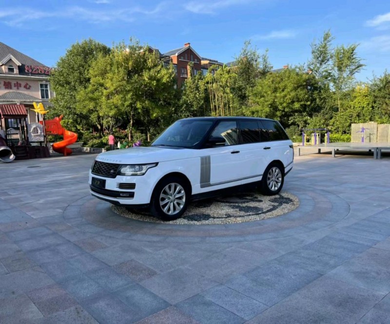 青岛14年路虎揽胜行政2