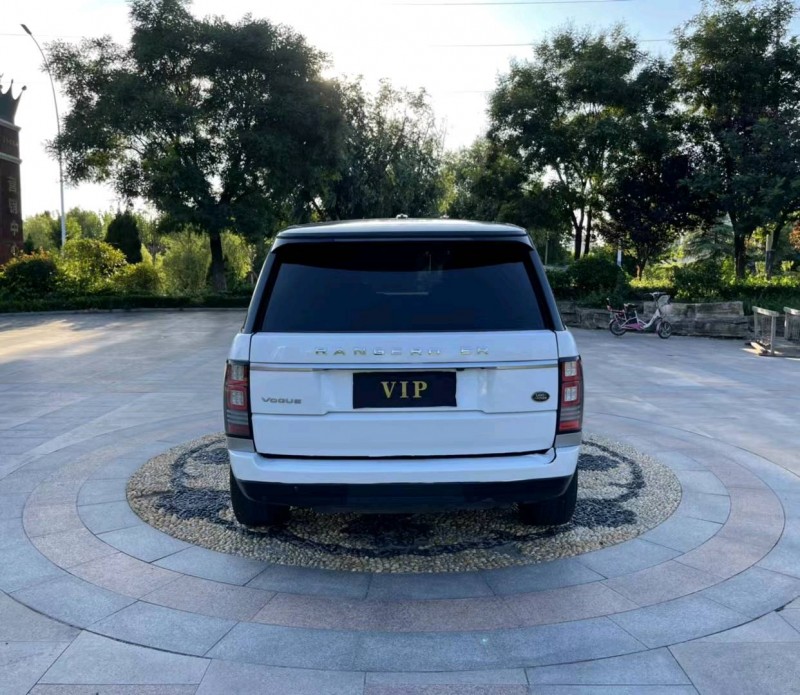 青岛14年路虎揽胜行政9