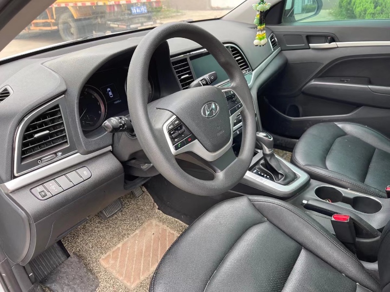 徐州17年现代领动1