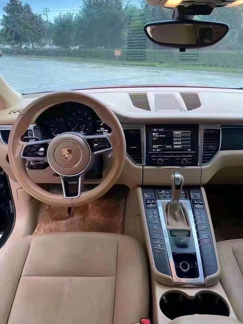 北京15年保時捷Macan7