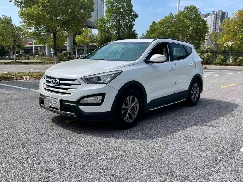 北京13年现代新胜达3