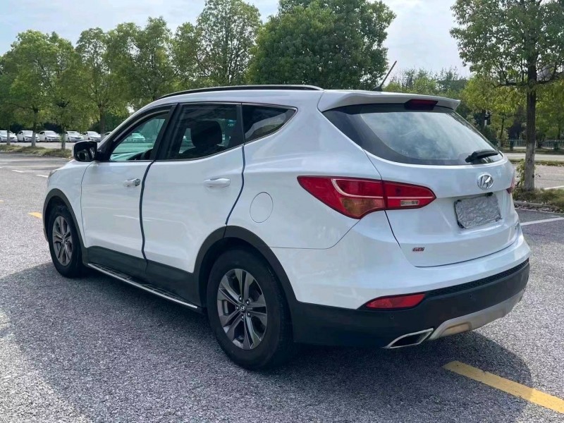 北京13年现代新胜达9