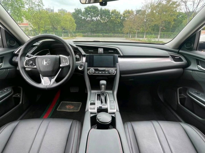 北京16年本田思域4