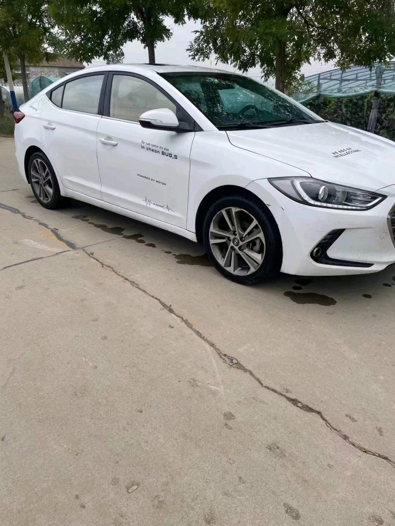 济宁16年现代领动2