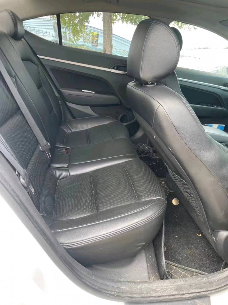 济宁16年现代领动8