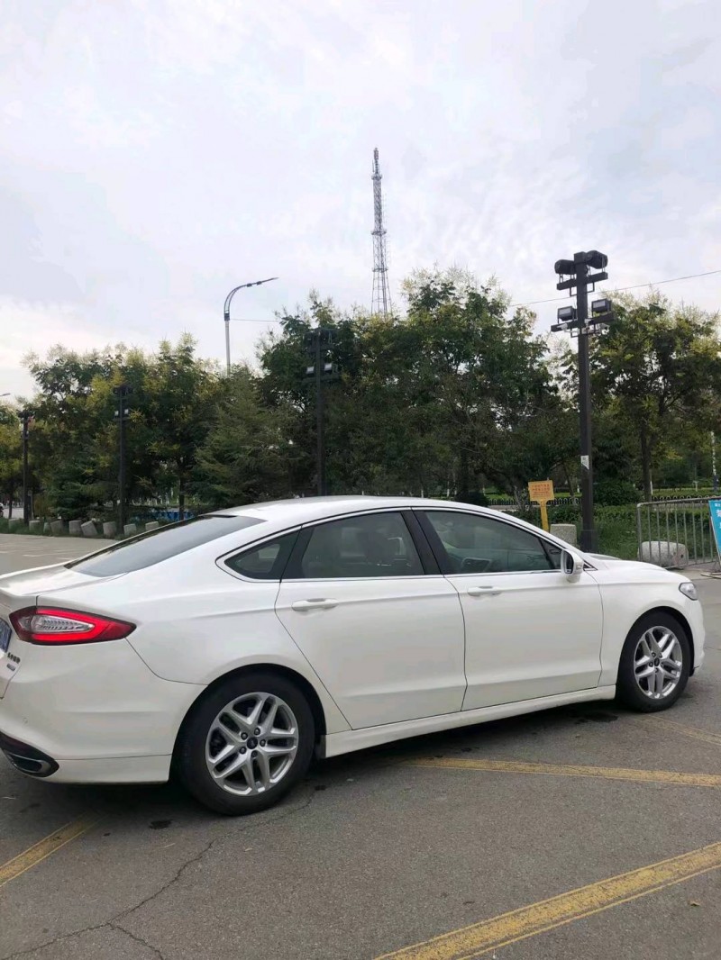 北京15年福特蒙迪欧8