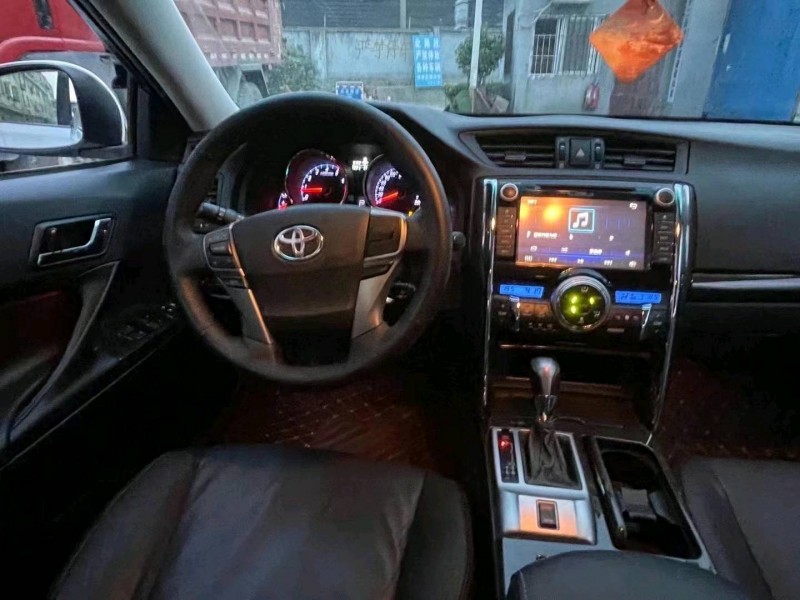 北京15年丰田锐志6