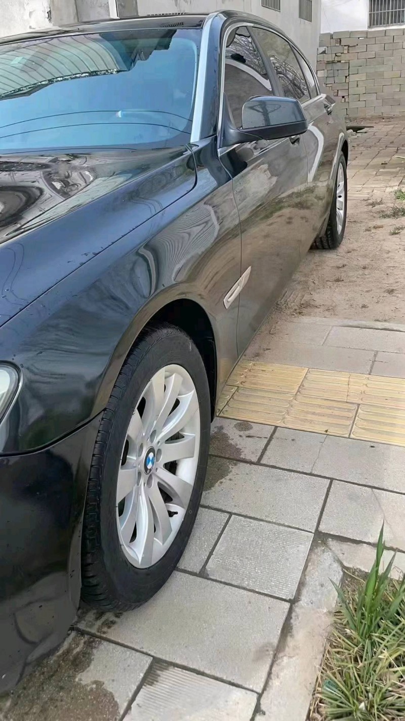 东营11年宝马7系9