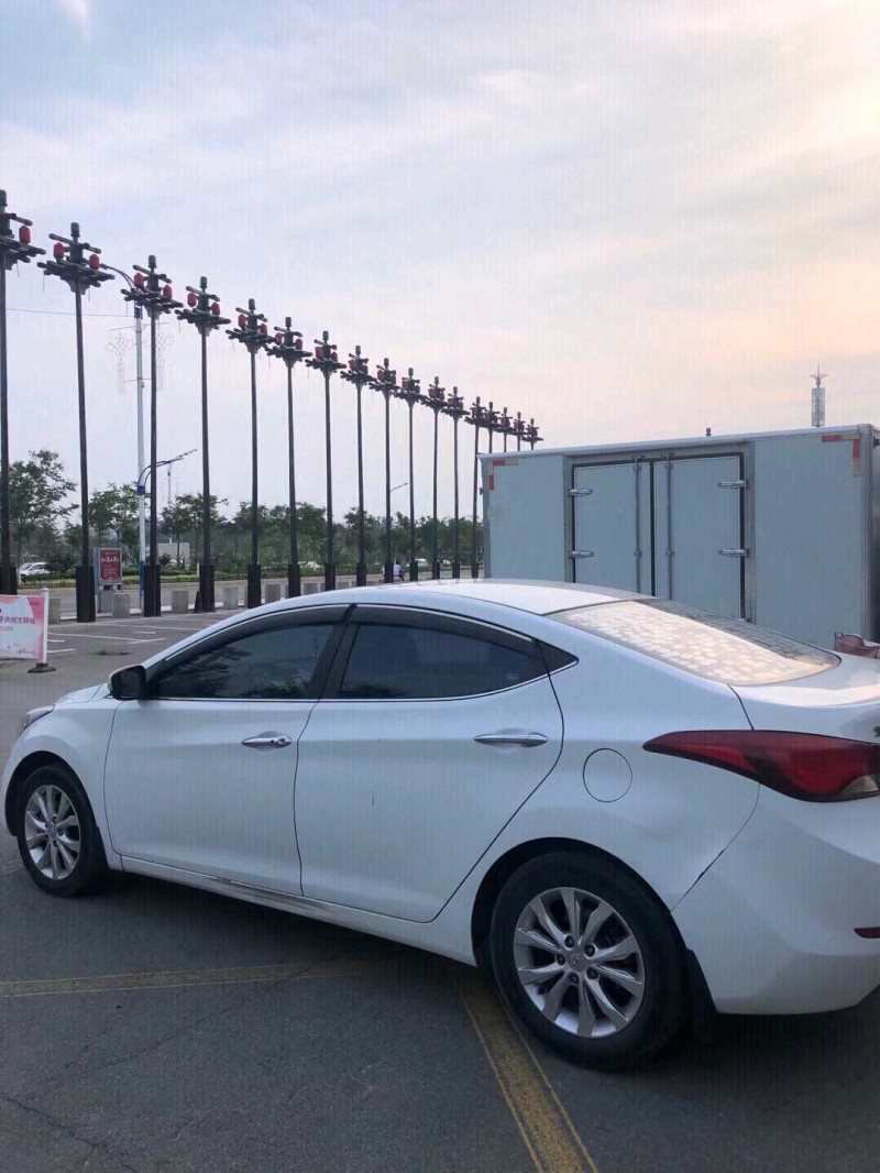 北京16年现代朗动8