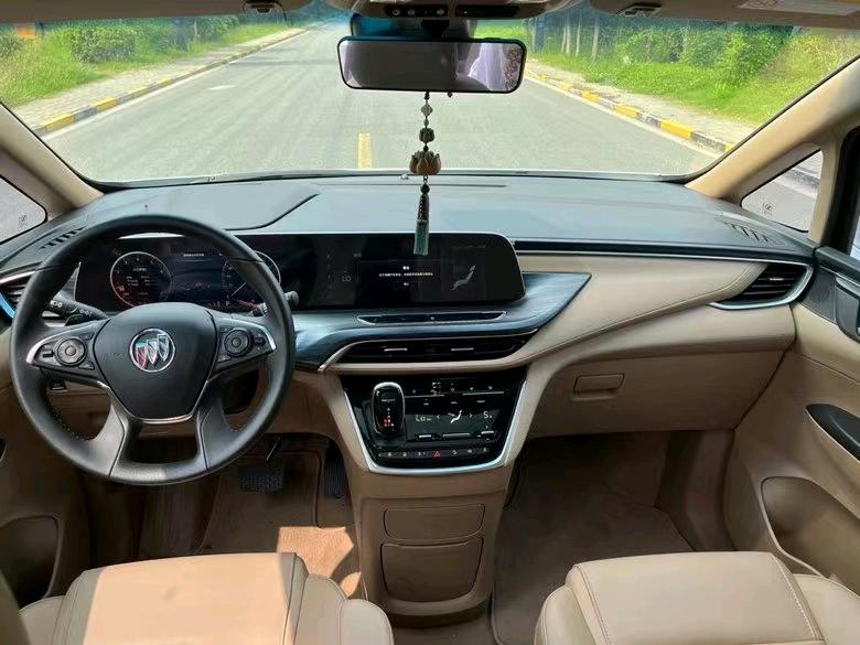 盐城21年别克GL84