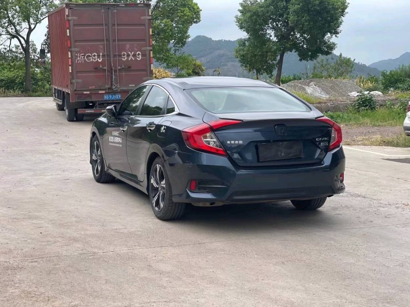 北京17年本田思域3