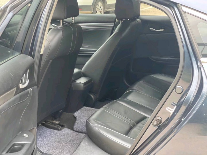 北京17年本田思域5