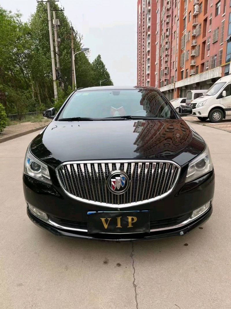 邢台15年别克君越9