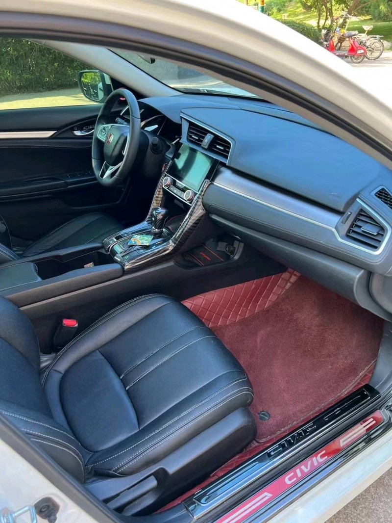 邢台18年本田思域6