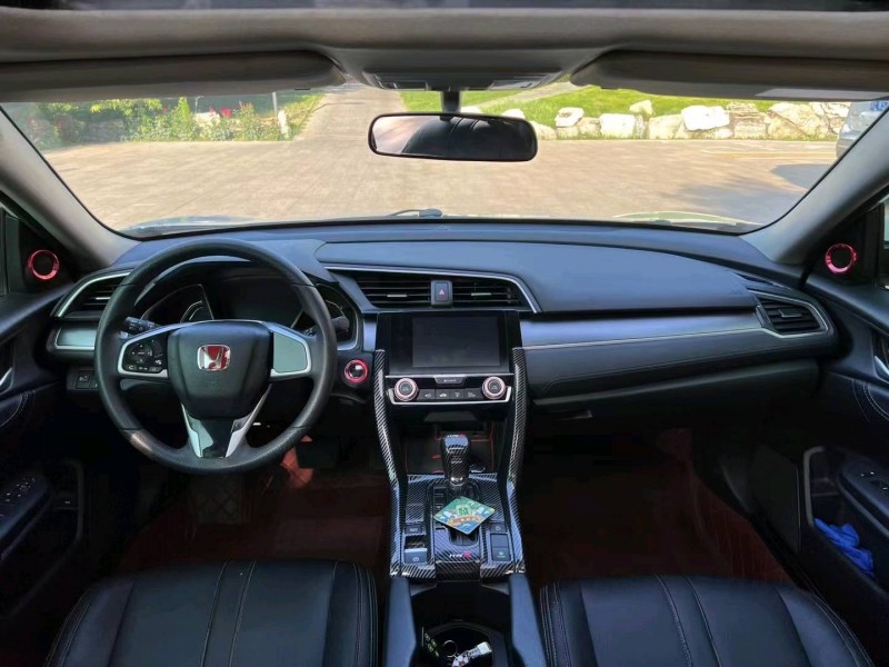 邢台18年本田思域8