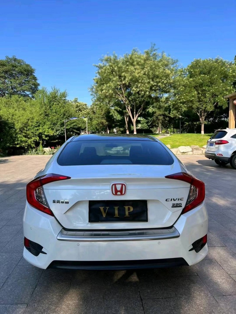 邢台18年本田思域9