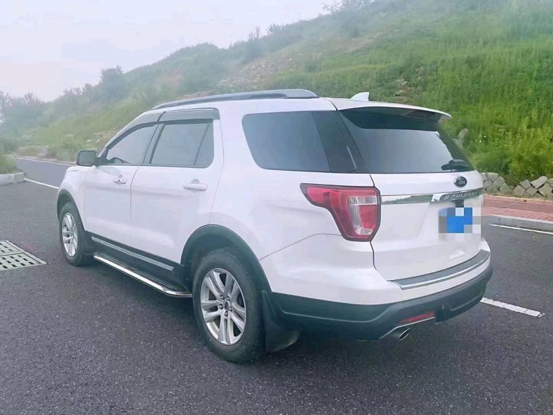 东营18年福特探险者5