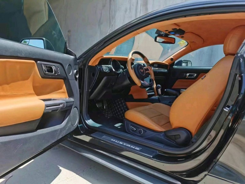 邢台15年福特野马3