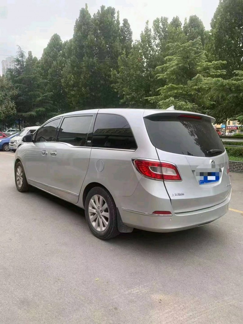 东营13年别克GL83