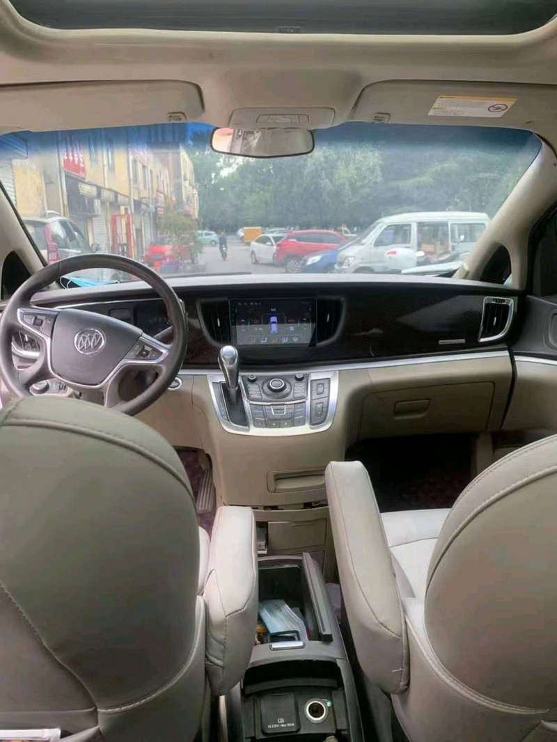 东营13年别克GL84