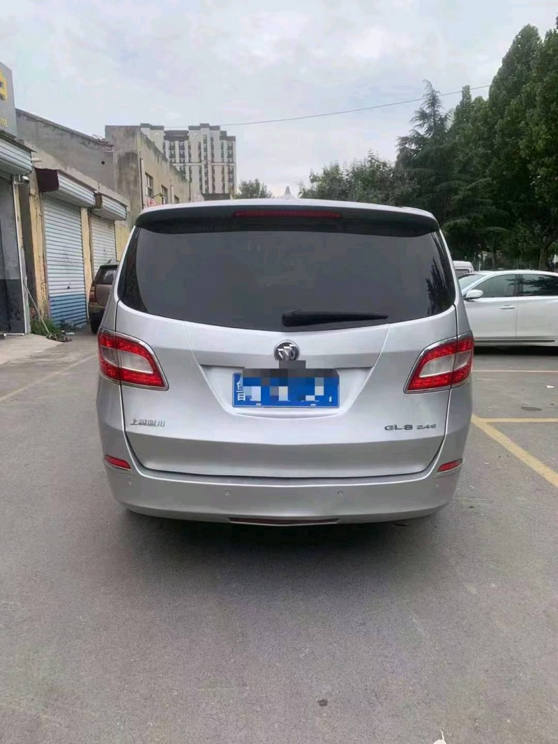 东营13年别克GL86