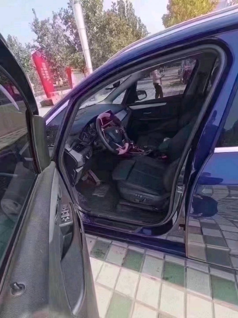 北京18年宝马2系4