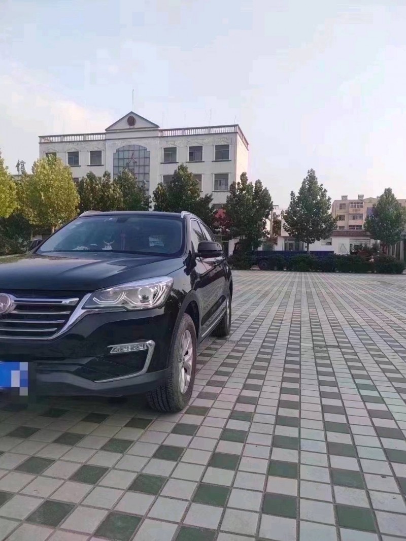 北京18年汉腾汽车X73