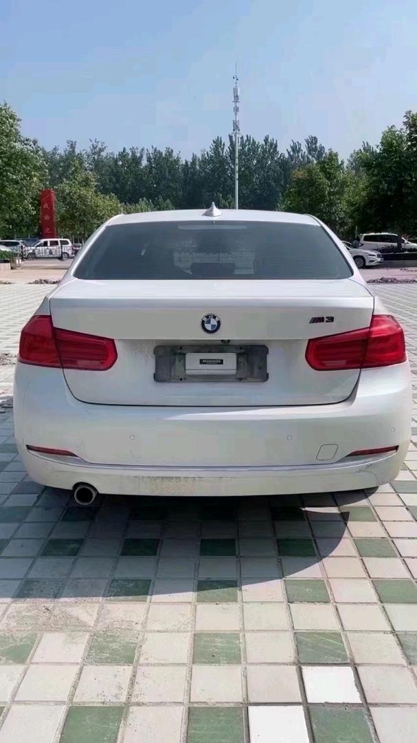 北京16年宝马3系3