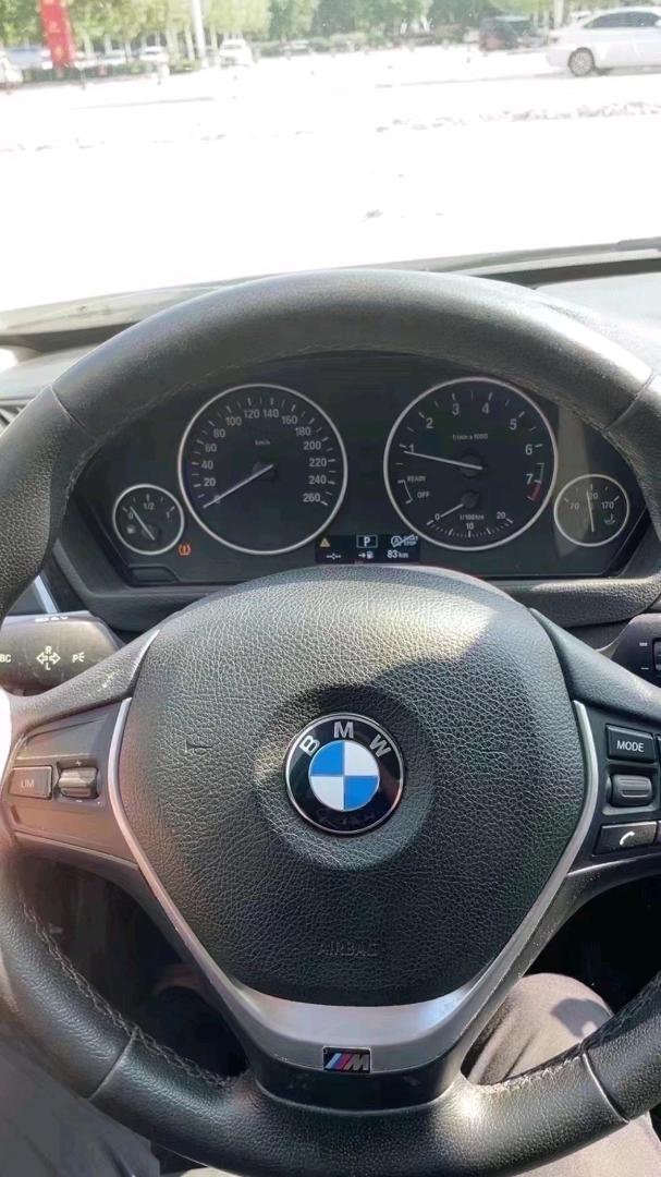 北京16年宝马3系6