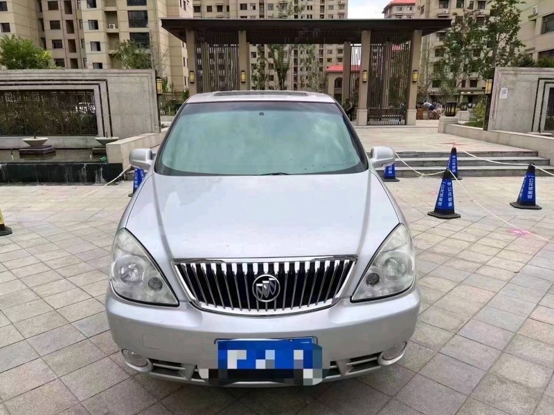 北京14年别克GL81