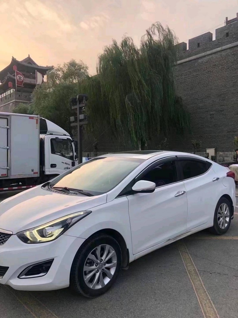 北京16年现代朗动3