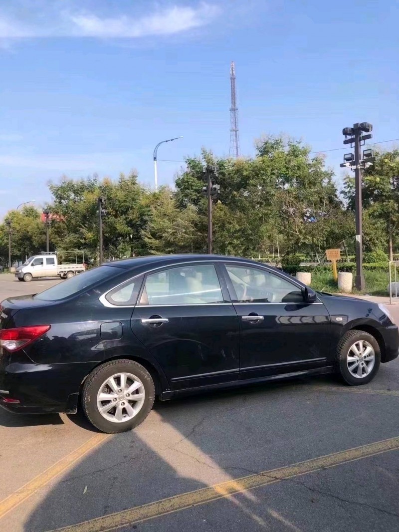 北京13年日产轩逸6