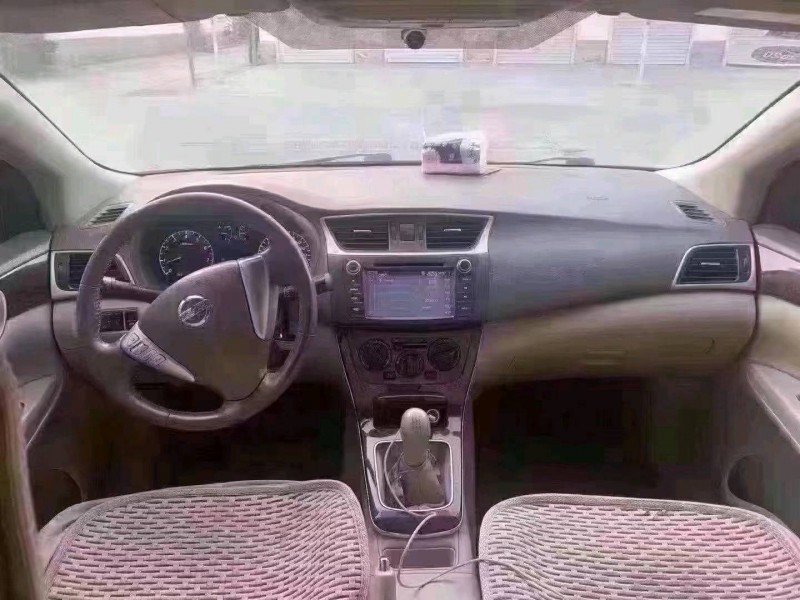 北京13年日产轩逸3