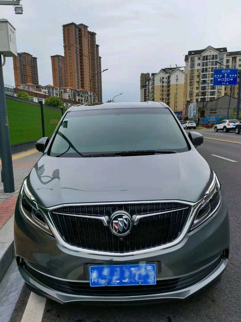 北京17年别克GL81