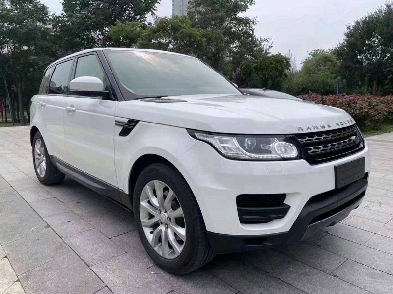 东营17年路虎揽胜运动2