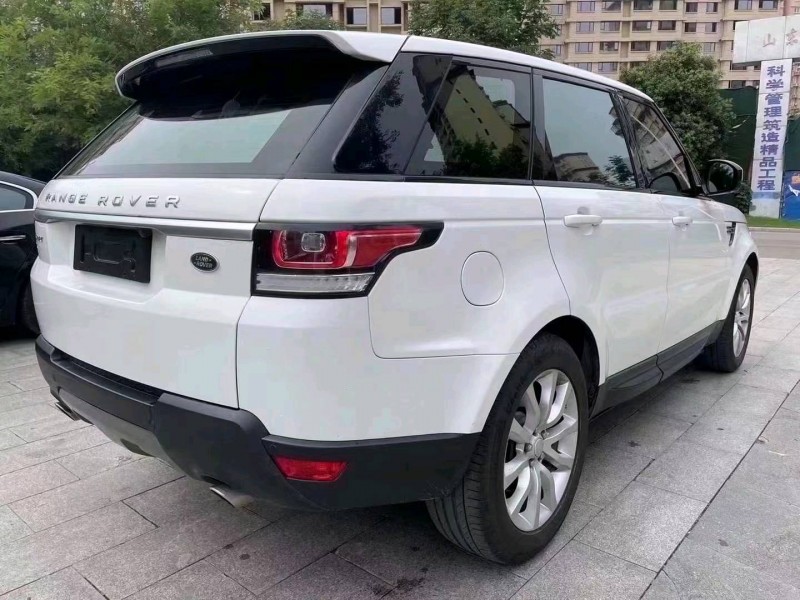 东营17年路虎揽胜运动4