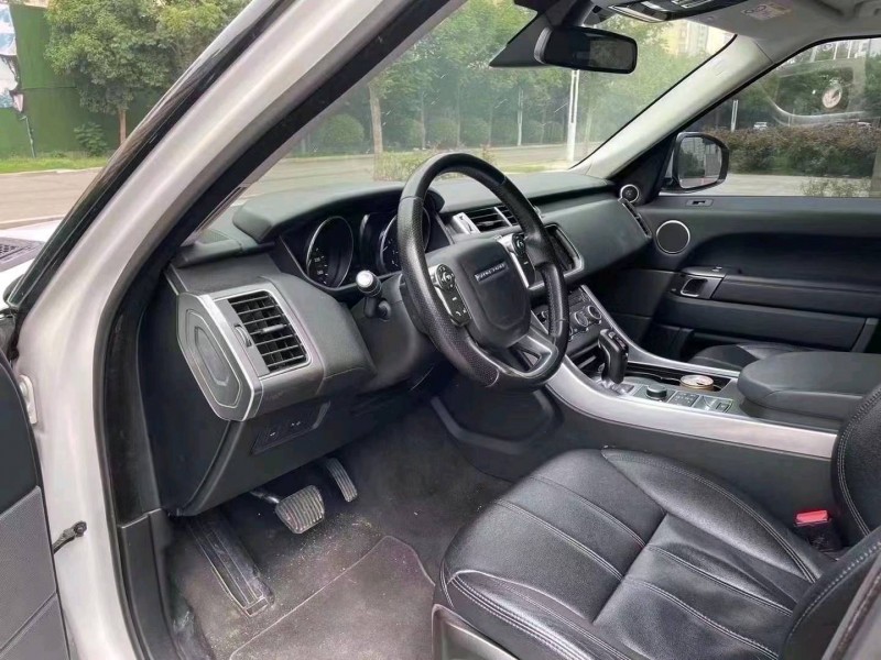 东营17年路虎揽胜运动9