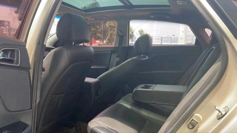 保定15年现代名图5