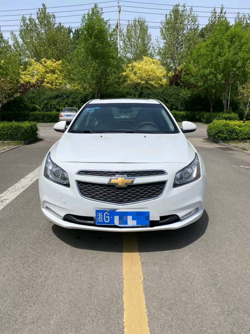 潍坊16年雪佛兰科鲁兹1